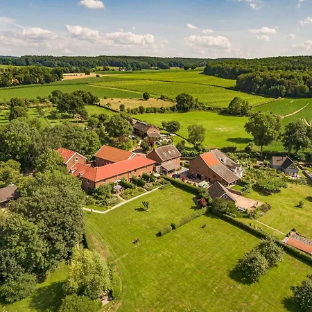 Appartement Op Adem Komen Op De Mooiste Plek In Het Heuvelland-de Boswachter *