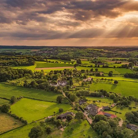 Sfeervol Aan Het Vijlenerbos, Vijlen, Zuid-limburg * Vijlen