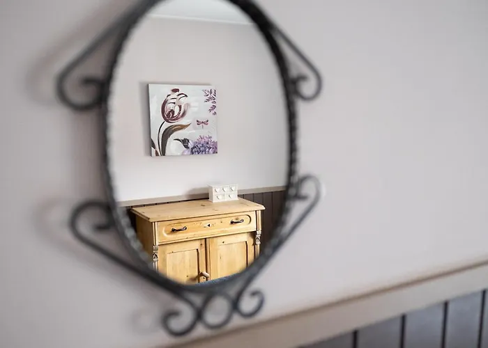 Op Adem Komen Op De Mooiste Plek In Het Heuvelland-de Boswachter Apartment