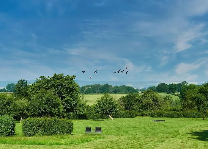 Op Adem Komen Op De Mooiste Plek In Het Heuvelland-de Boswachter Lejlighed